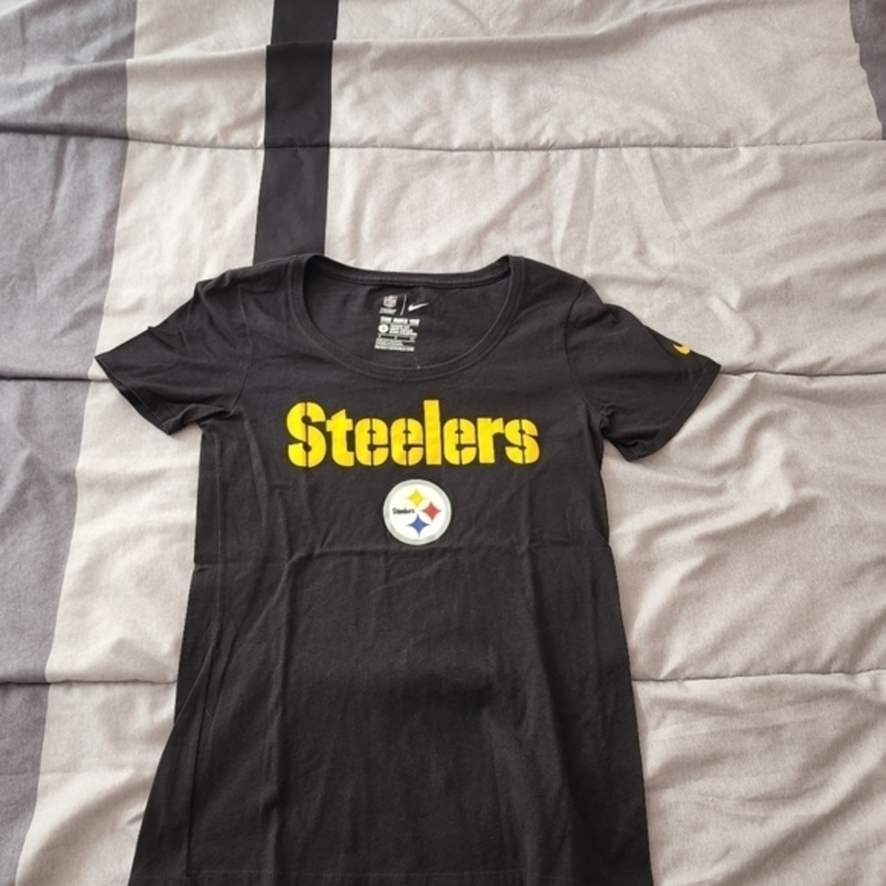 Women's Nike Pittsburgh Steelers‎ T-Shirt Small*****